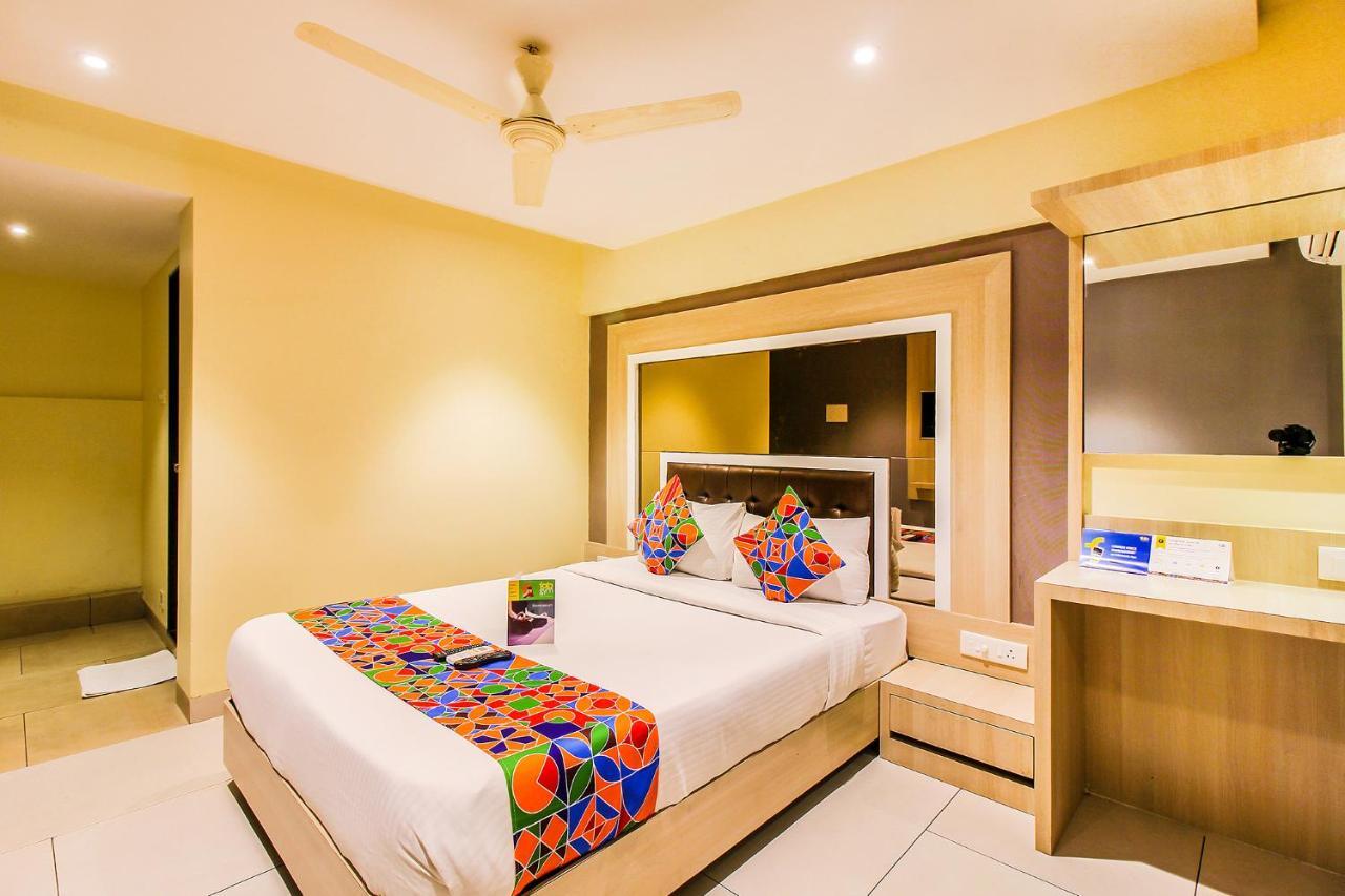 Fabhotel Vashi Navi Mumbai Exterior photo