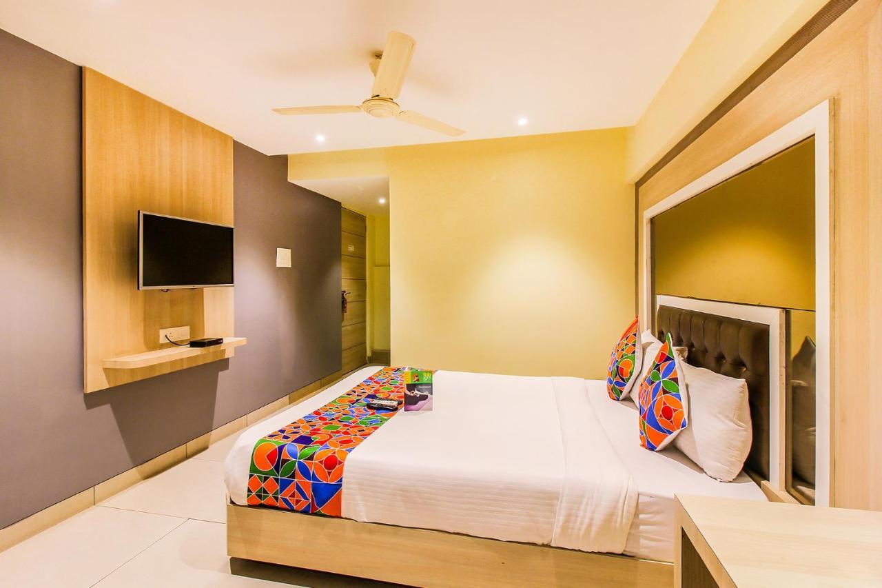 Fabhotel Vashi Navi Mumbai Exterior photo
